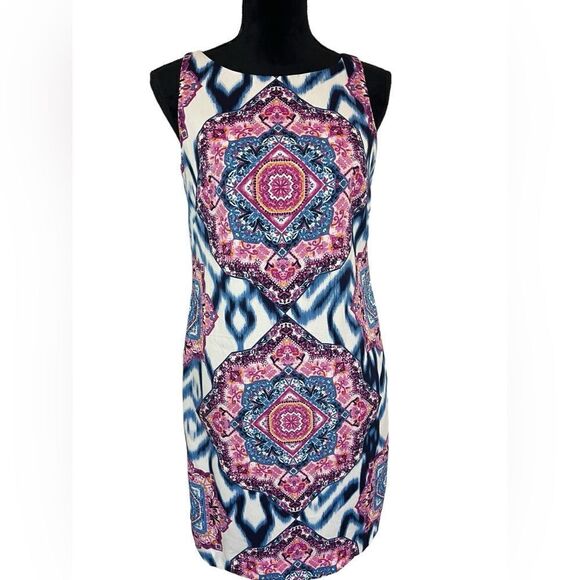 VINCE CAMUTO WHITE BLUE MEDALLION SHIFT DRESS SLEEVELESS KNEE LENGTH WOMENS 4 - Picture 8 of 12